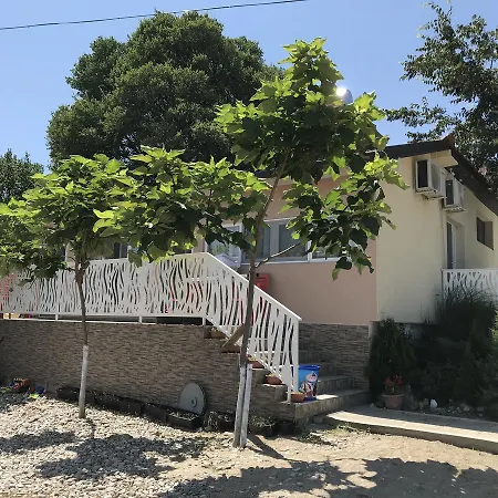 דירה Fuk-tak Apartmani,plaza I Bar